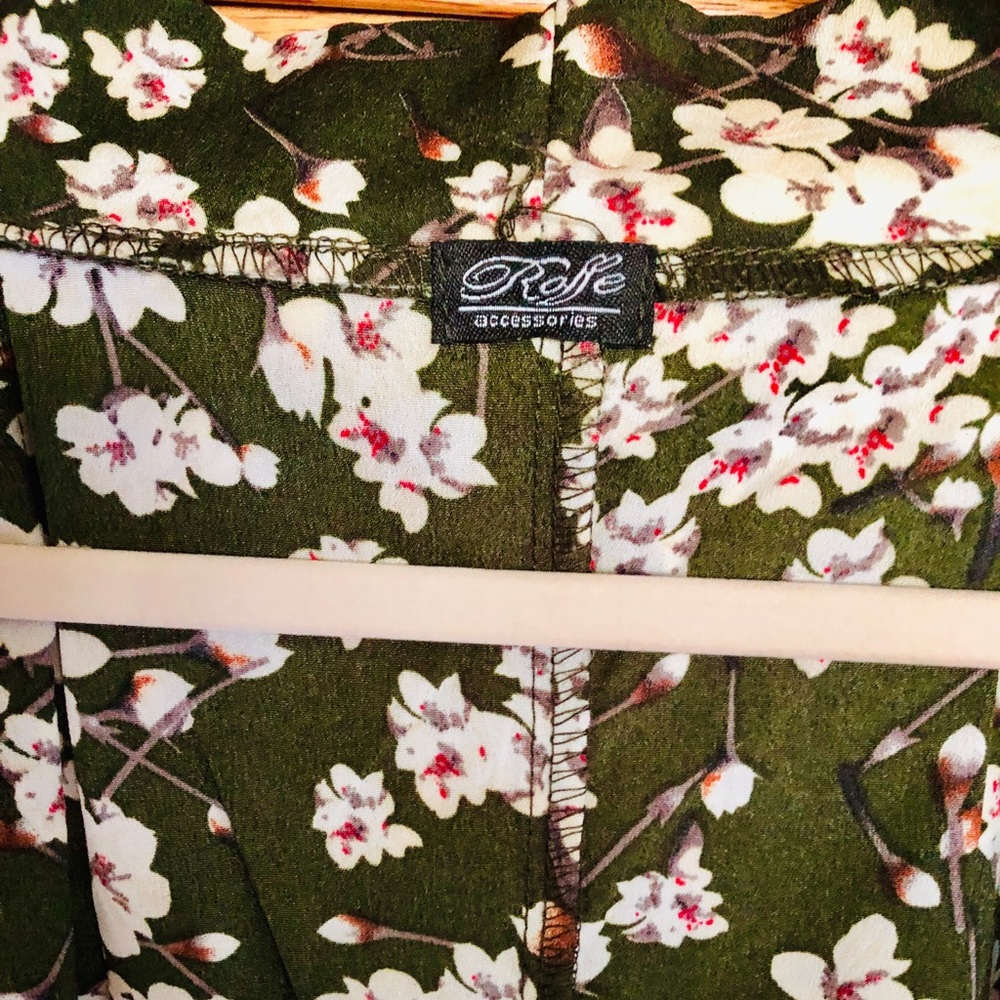 Green Roffe kimono - Picture 2 of 2